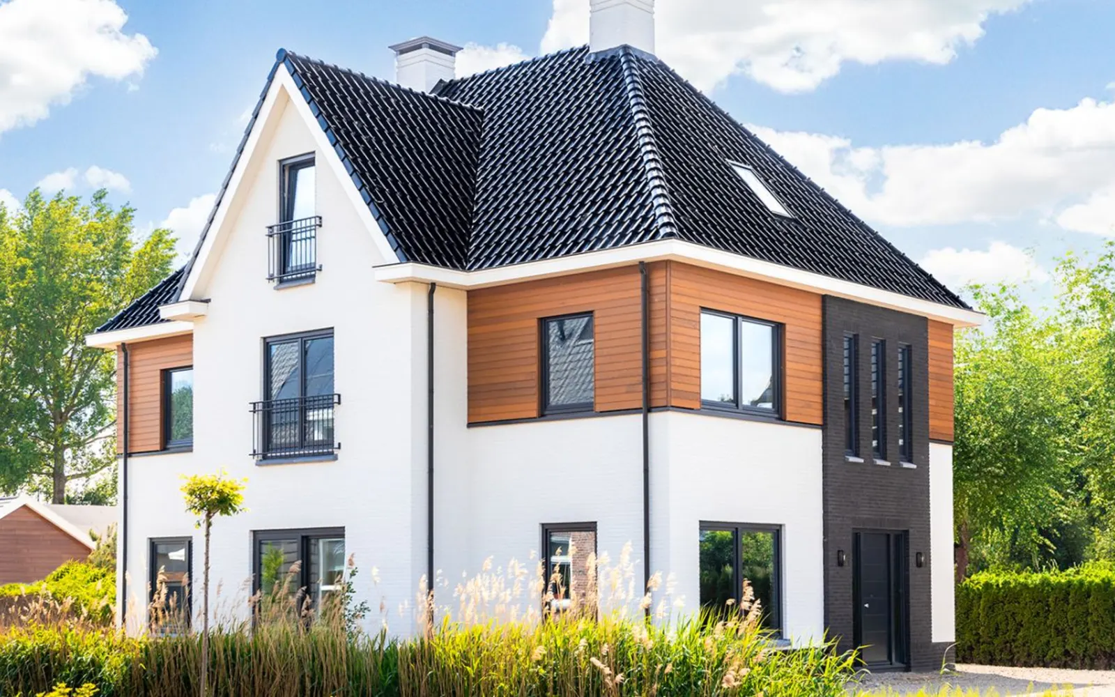 Строительство современного частного дома Duron Construction